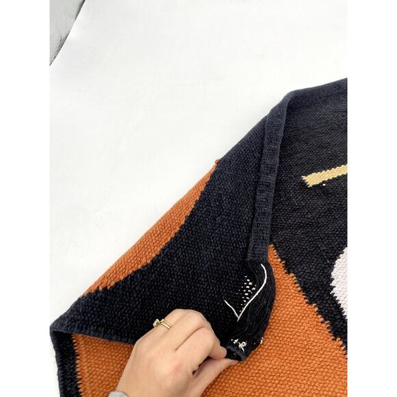 Quiet Town Black Bath Mat Rug - Picture 6 of 6